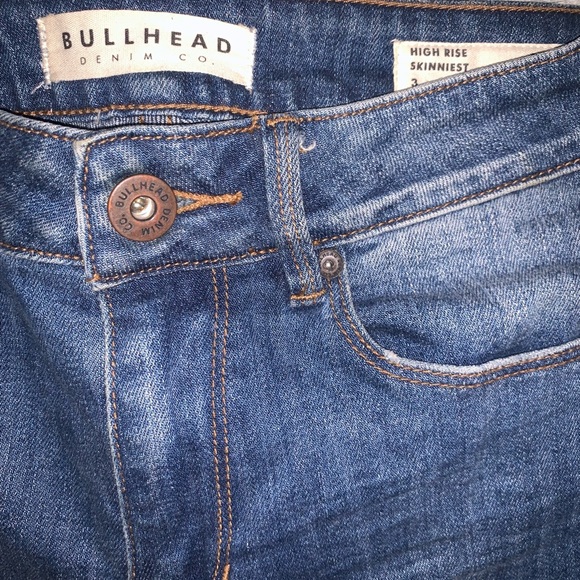 Bullhead Denim high rise skinny jeans - Picture 2 of 3